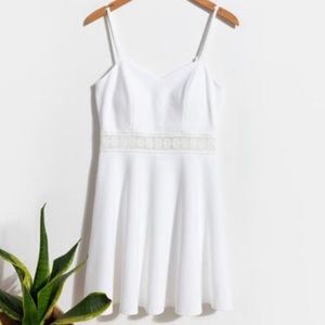 Alya Alba Crochet Band White Mini Dress Size Large